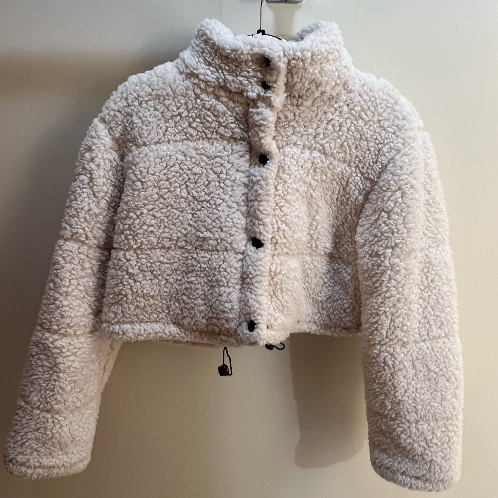 Boohoo Cropped Fleece Jacket (Size 4)